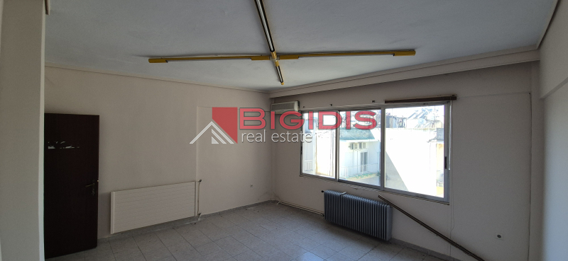 property-img